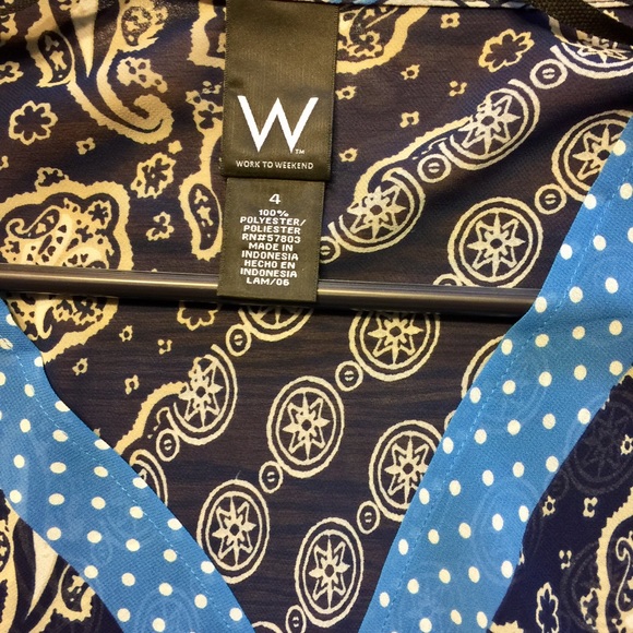 *NWT* Women's sheer flare sleeved tunic. - Picture 2 of 6